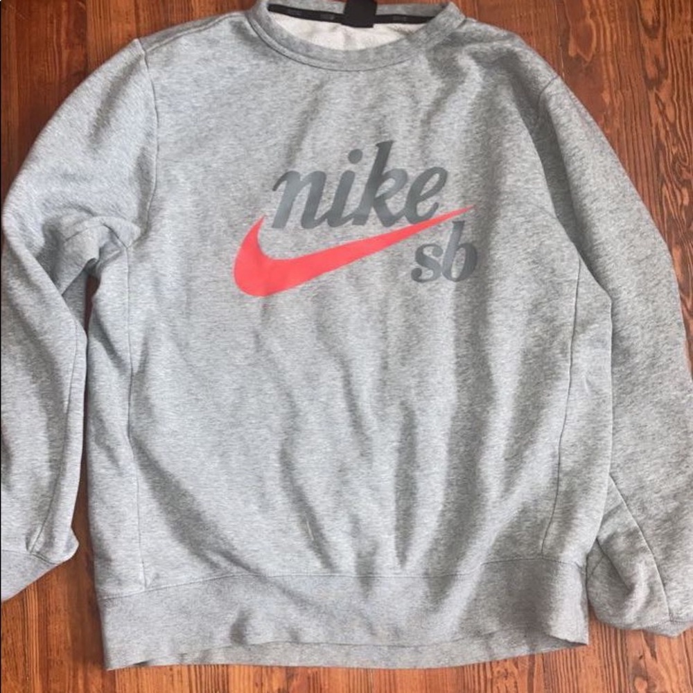 Nike sweatshirt